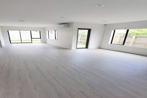 Photo of property in 3 Kotuku Crescent, Takanini, 2112