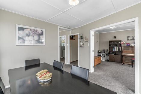 Photo of property in 52 Conway Crescent, Glengarry, Invercargill, 9810