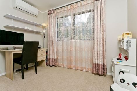 Photo of property in 3/6 Helena Street, Massey, Auckland, 0614