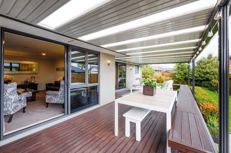 Photo of property in 172 Pacific Drive, Fitzherbert, Palmerston North, 4410