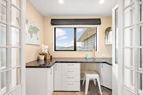 Photo of property in 25 Satara Crescent, Khandallah, Wellington, 6035