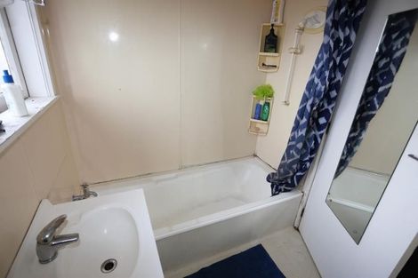 Photo of property in 72a Peer Street, Upper Riccarton, Christchurch, 8041