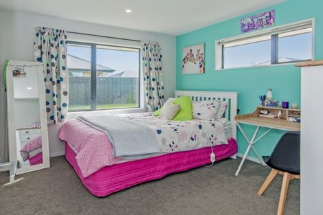 Photo of property in 7 Northmoor Boulevard, Rolleston, 7615