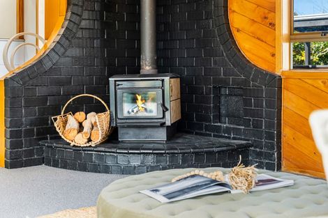 Photo of property in 22 Weza Lane, Kumeu, 0810