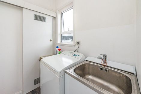 Photo of property in 200 Puriri Street, Castlecliff, Whanganui, 4501