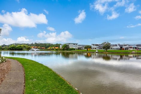 Photo of property in 17 Lakeside Villas, Whitby, Porirua, 5024