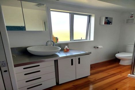 Photo of property in 104 Victoria Avenue, Waiuku, 2123