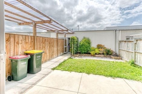 Photo of property in 74 Kuaka Drive, Takanini, 2112