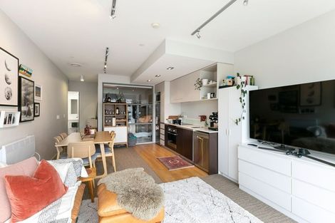 Photo of property in Masina Apartments, 307/80u Riddiford Street, Newtown, Wellington, 6021