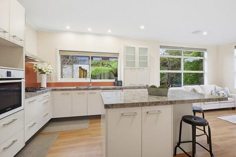 Photo of property in 18 Pukemere Way, Pukerua Bay, 5026