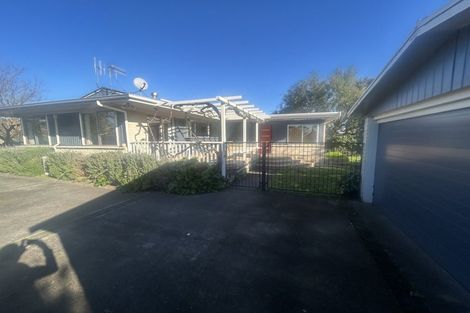 Photo of property in 16 Bale Place, Havelock North, 4130