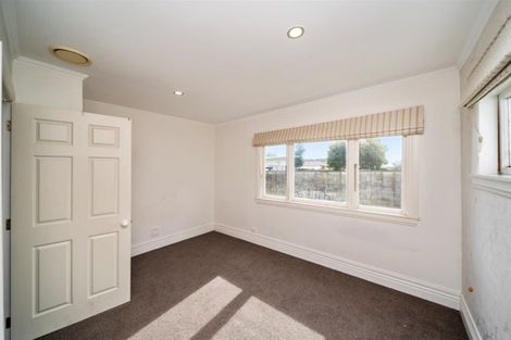 Photo of property in 336 South Road, Hawera, 4610