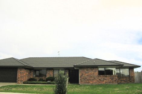 Photo of property in 4 Monarch Place, Paraparaumu Beach, Paraparaumu, 5032