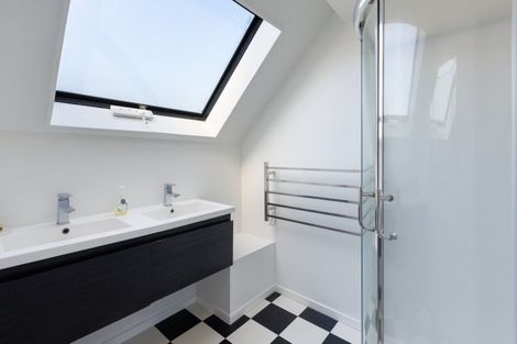 Photo of property in 3 The Mall, Mount Maunganui, 3116