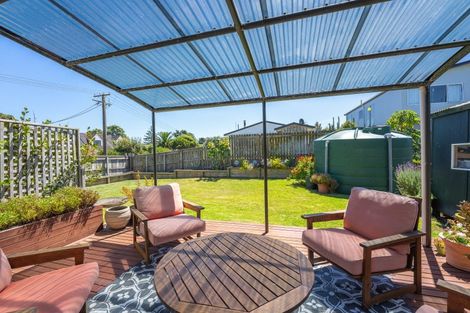 Photo of property in 19 Dixie Street, Te Horo Beach, Otaki, 5581