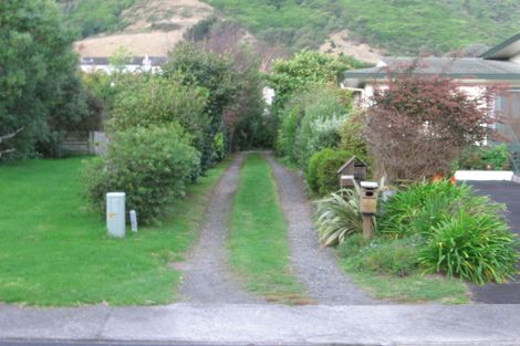 Photo of property in 49 Huia Street, Waikanae, 5036