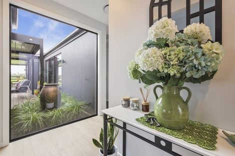 Photo of property in 18 Ellmers Street, Woodend, 7691