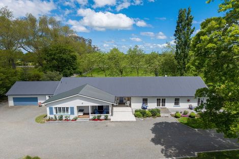 Photo of property in 74 Wanganui Road, Marton, 4788