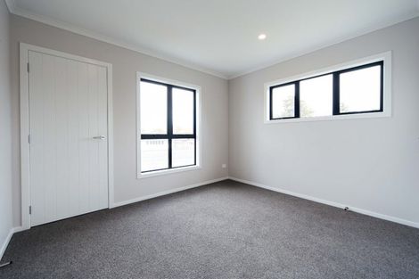 Photo of property in 12 Emmadale Lane, Hamilton East, Hamilton, 3216