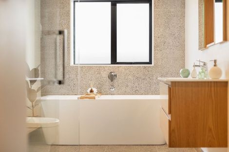 Photo of property in 15 Kaiwaru Place, Waikanae, 5036