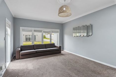 Photo of property in 116 Seaview Road, Paraparaumu Beach, Paraparaumu, 5032