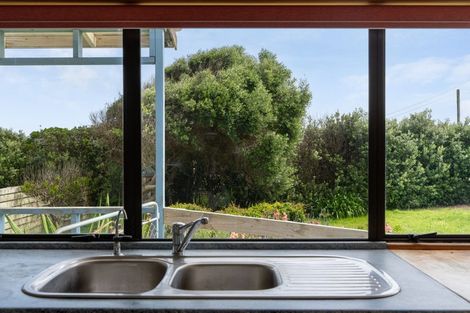 Photo of property in 8-10 Kelly Street, Baylys Beach, Dargaville, 0377