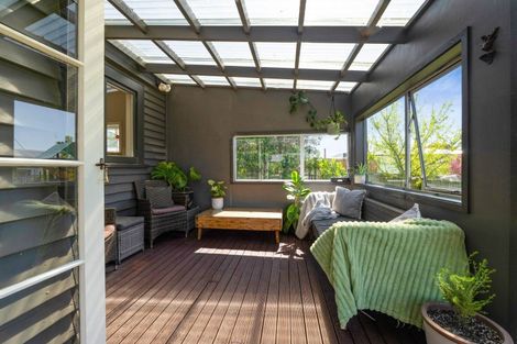 Photo of property in 263 Huatoki Street, Upper Vogeltown, New Plymouth, 4310