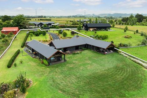 Photo of property in 212 Monument Road, Clevedon, Papakura, 2582