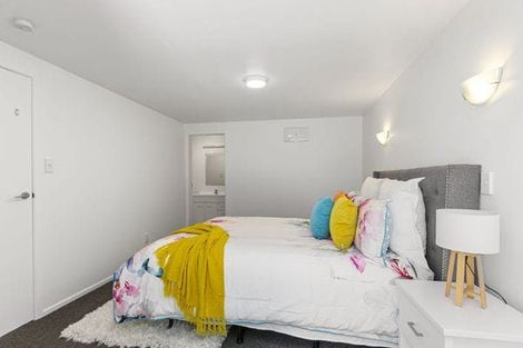 Photo of property in 8 Anthony Street, Tawa, Wellington, 5028