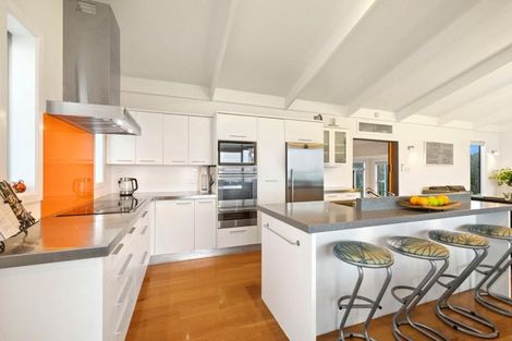Photo of property in 22a Whiteley Street, Moturoa, New Plymouth, 4310