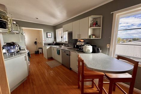 Photo of property in 40 Strid Road, Te Atatu South, Auckland, 0610
