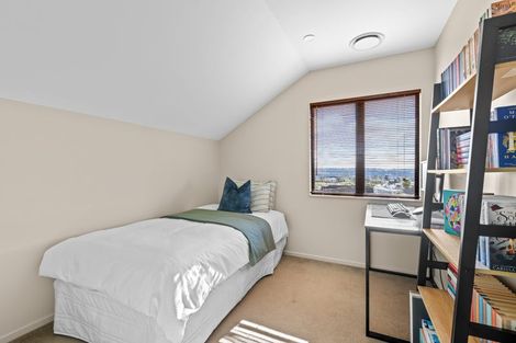 Photo of property in 4/64 Schnapper Rock Road, Schnapper Rock, Auckland, 0632