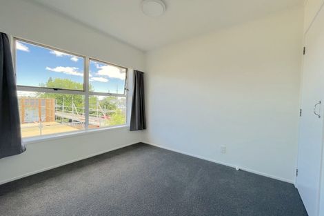 Photo of property in 31 Salamanca Road, Sunnynook, Auckland, 0620