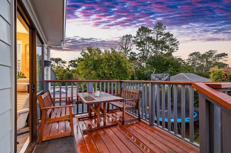 Photo of property in 239 Waitemata Drive, Ranui, Auckland, 0612