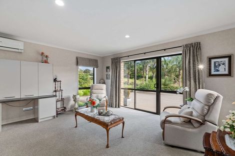 Photo of property in 8 Millbrook Drive, Waiuku, 2683