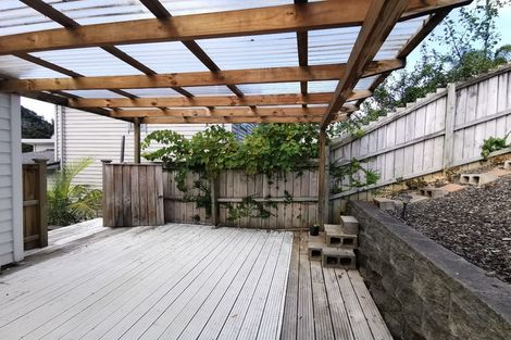 Photo of property in 92 Kaipatiki Road, Glenfield, Auckland, 0629