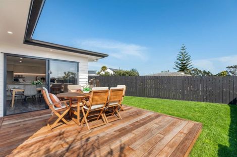 Photo of property in 116a Racecourse Road, Waiuku, 2123