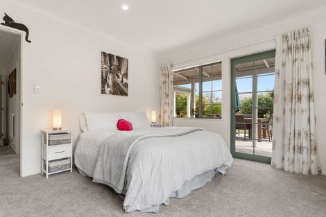 Photo of property in 43 Mcmaster Street, Greytown, 5712