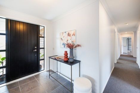 Photo of property in 22 Pegasus Place, Kelvin Grove, Palmerston North, 4414