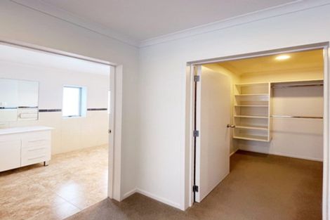 Photo of property in 22f Manuka Road, Glenfield, Auckland, 0629