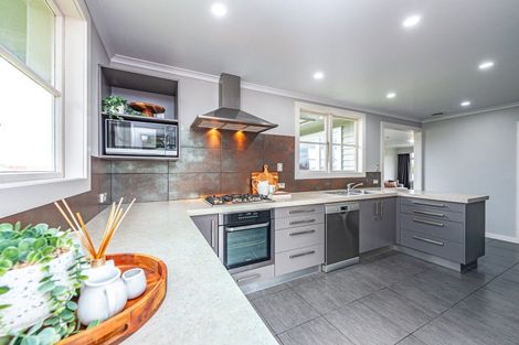 Photo of property in 15 Windsor Terrace, Durie Hill, Whanganui, 4500