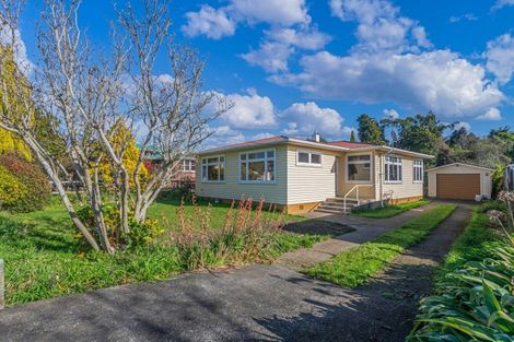 Photo of property in 6 Maunder Street, Marton, 4710