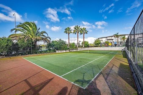 Photo of property in 5/32 Opito Way, East Tamaki, Auckland, 2013