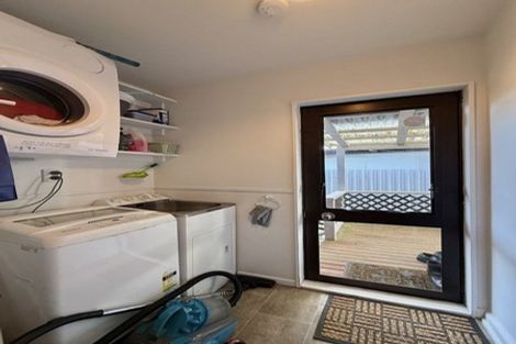 Photo of property in 14a Mason Street, Moera, Lower Hutt, 5010