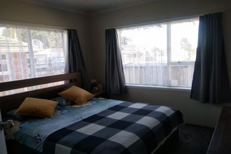 Photo of property in 47b Churchill Avenue, Manurewa, Auckland, 2102