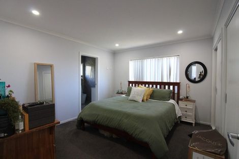 Photo of property in 8c Awamutu Grove, Waiwhetu, Lower Hutt, 5010