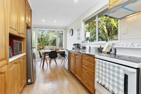 Photo of property in 25 Waari Avenue, Sunnyvale, Auckland, 0612