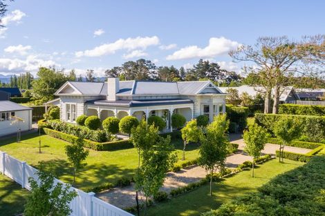 Photo of property in 16 Orchard Road, Greytown, 5712