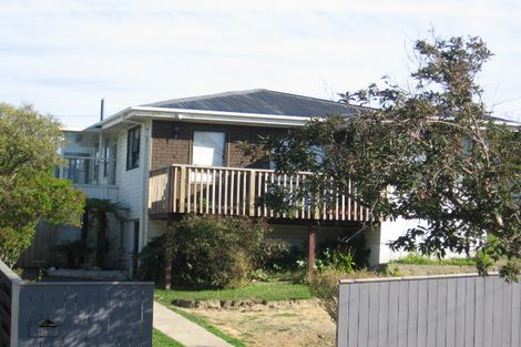 Photo of property in 124 Te Pene Avenue, Titahi Bay, Porirua, 5022