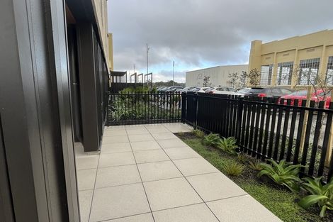 Photo of property in 104/2 Launch Road, Hobsonville, Auckland, 0616